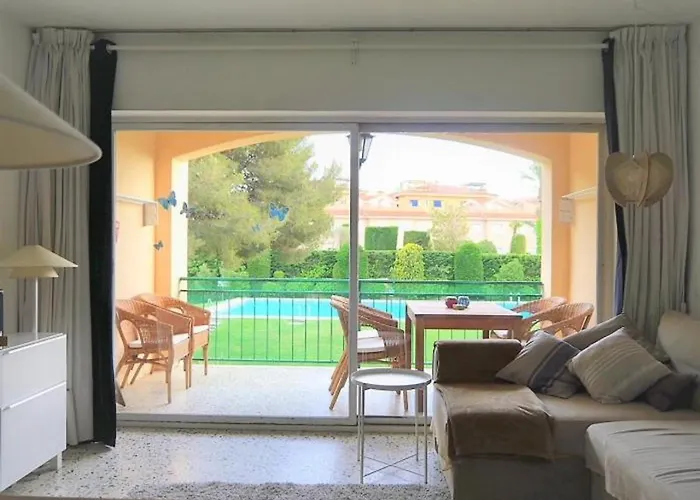 Апартаменти Comodo En S'agaro Con Terraza Y Piscina - Es-298-9